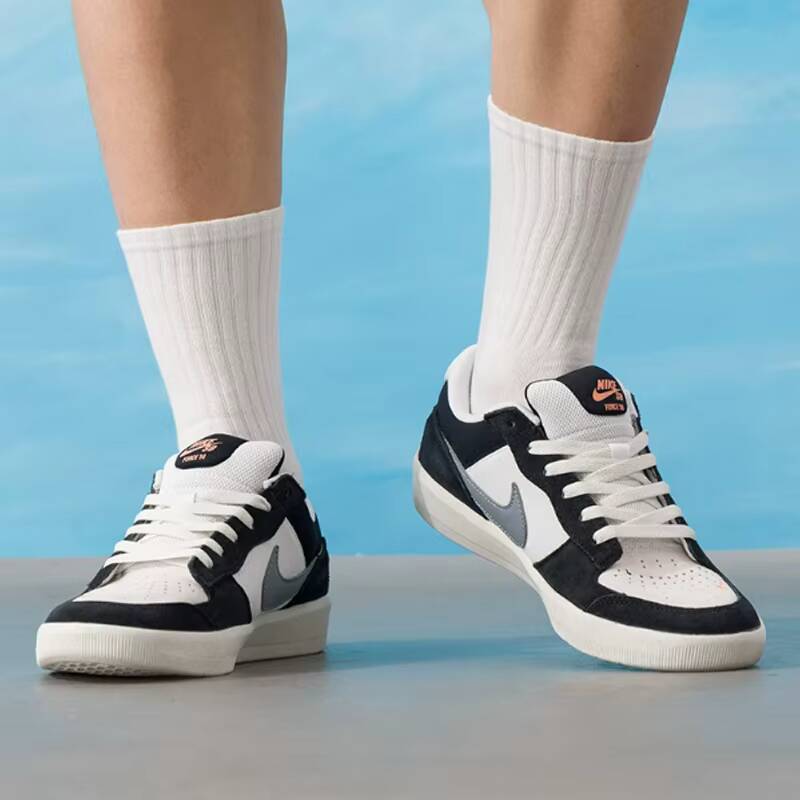 Street Fashion Nike - أحذية نايك الرجالية SB FORCE 58