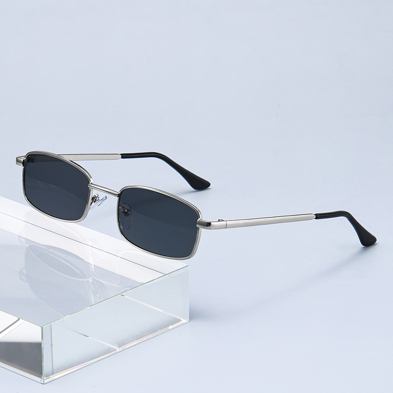 نظارات شمسية عصرية بتصميم بانك - مراجعة Street Fashion Glasses وسعره