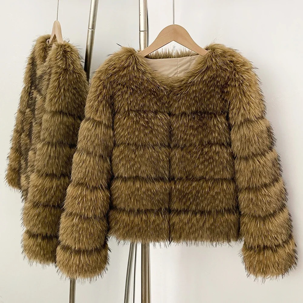 معطف الفرو الصناعي صديق للبيئة - مراجعة Street Fashion Store وسعره