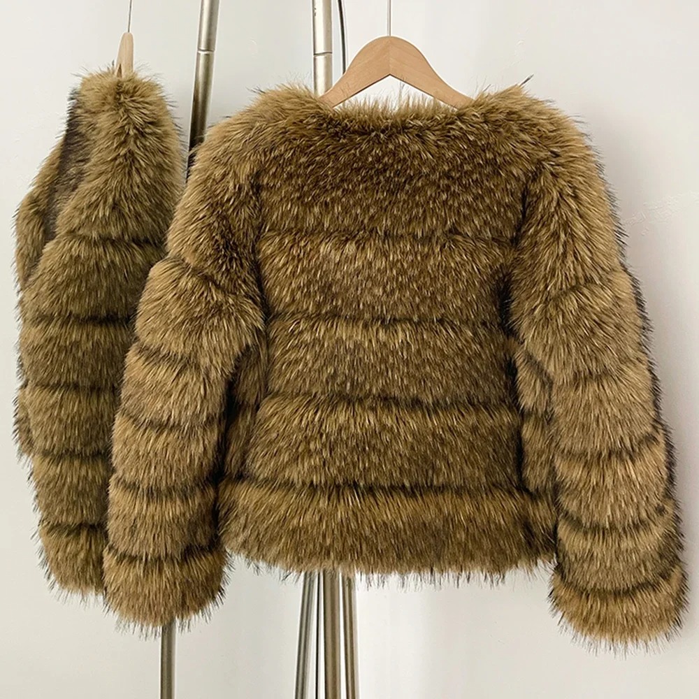 معطف الفرو الصناعي صديق للبيئة - مراجعة Street Fashion Store وسعره