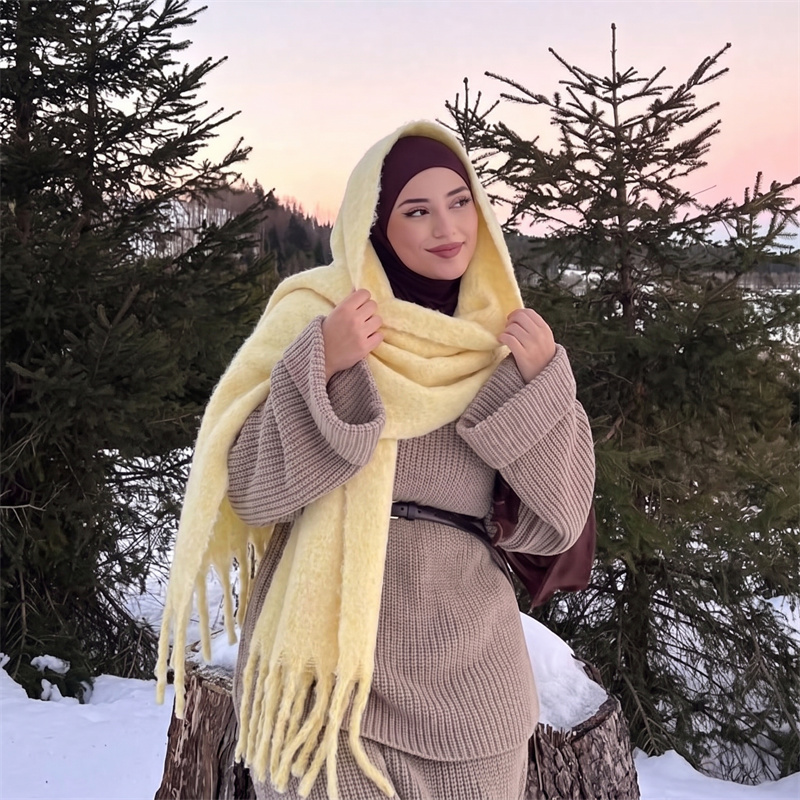 وشاح موهير عتيق سادة بشرّابات، - مراجعة Street Fashion Hijab وسعره