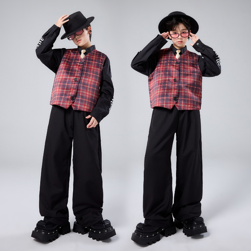 أطقم ملابس عصرية للأولاد بتصمي - مراجعة Street Fashion For Boy وسعره