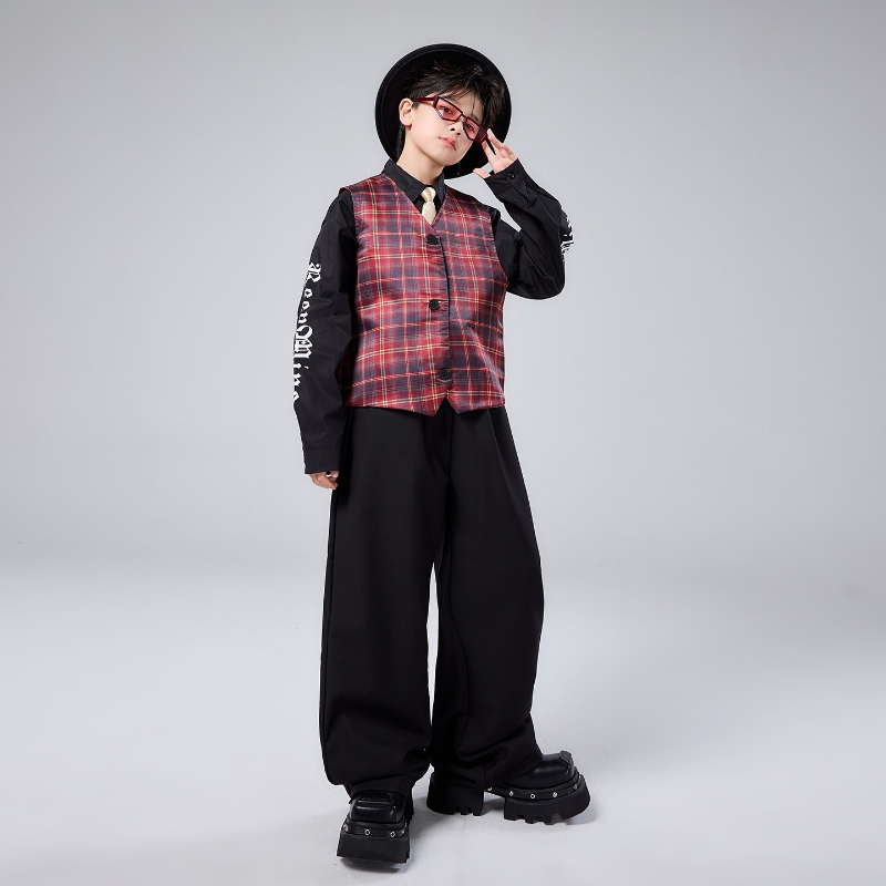 أطقم ملابس عصرية للأولاد بتصمي - مراجعة Street Fashion For Boy وسعره