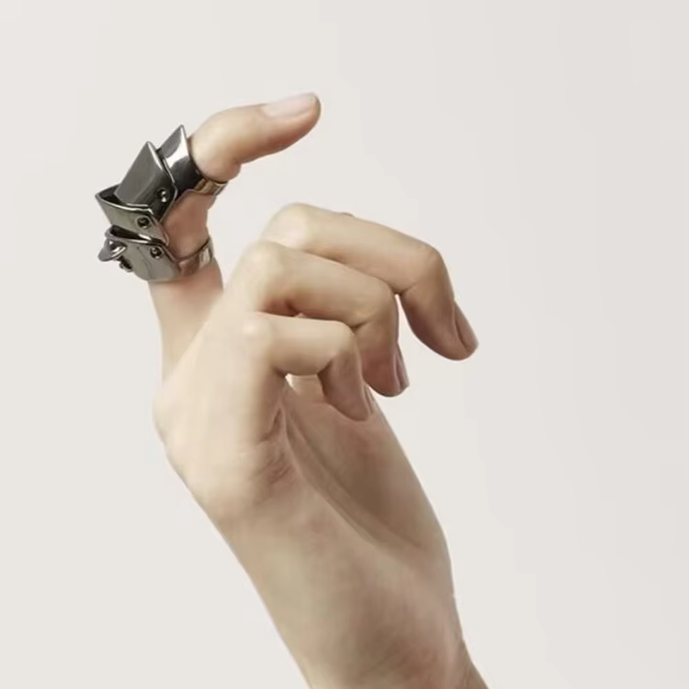 خواتم معدنية على شكل دروع للأص - مراجعة Street Fashion Rings وسعره